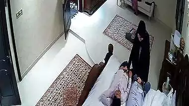 Aapa enjoys threesome sex with cousins in Pakistani porn