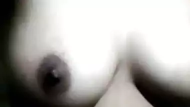 Cute Bengali YouTuber nude boobs and pussy expose