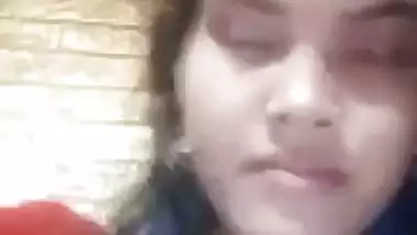 Bengali girl sexy pussy showing on live video call