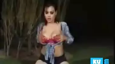 Hot pakistani phudi mujra