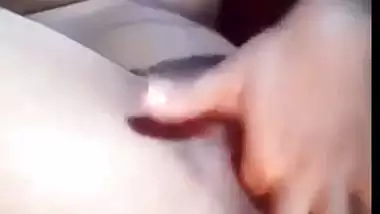 Desi maid Fingering selfie video