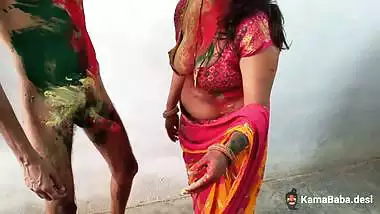 Secret Indian sex MMS of Devar fucking his Bhabhi on Holi