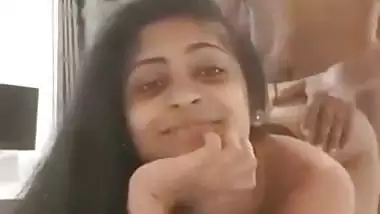 Sexy Lankan Girl Fucking with Boyfriend in Hotel Part 1