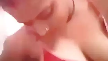 Married wife in bra gagging lover dick viral MMS