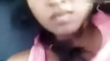 Desi cute collage girl show her boobs