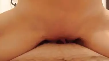 Cum on lips and mouth! Amateur couple has sex and shoots homemade porn.