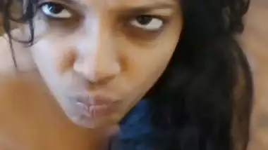 Mallu girlfriend boob show with blowjob to lover