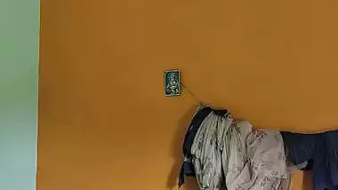 Desi housewife fucks in all positions in xxx desi sex MMS