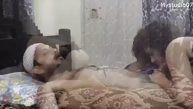Desi vhabi ka Secret sex affair; Indian sexy sister in law amateur sex