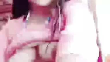 Viral beautiful girl rubbing clit and fingering pussy