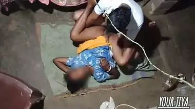 Indian girl has sex with her boyfriend