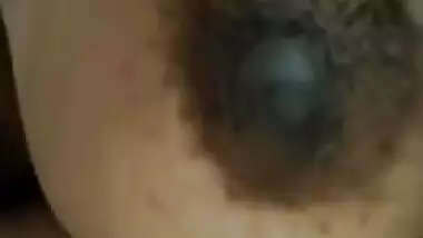 Arousing Indian housemaid knows how to shake her natural XXX melons