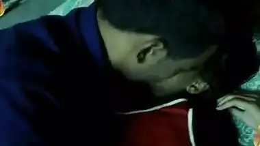Tamil sex video of a young couple having sex for the first time in his house