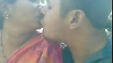 Indian love birds in park