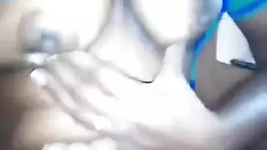 Today Exclusive- Horny Desi Bhabi Play With Her Boobs